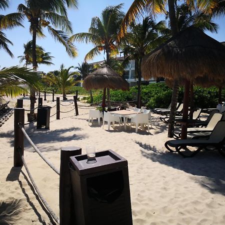 Beachside Corasol El Amanecer De Frida Para 2 Personas ปลายาเดลการ์เมน ภายนอก รูปภาพ